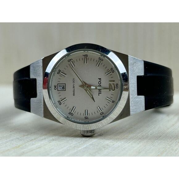 Fossil Women's AM-4167 Polyurethane Quartz Watch with White Dial - Picture 5 of 7